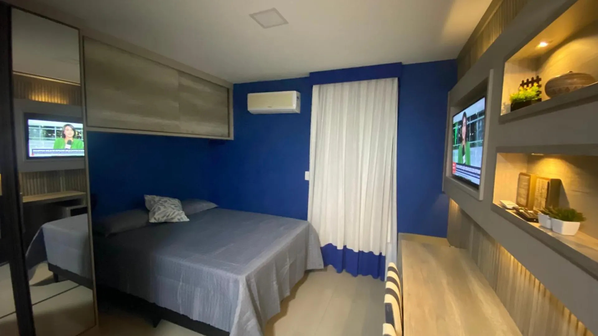 Hotel Em Cabo Frio Cond Royale - Av N S Assuncao 239, Bairro Passagem - Un 229