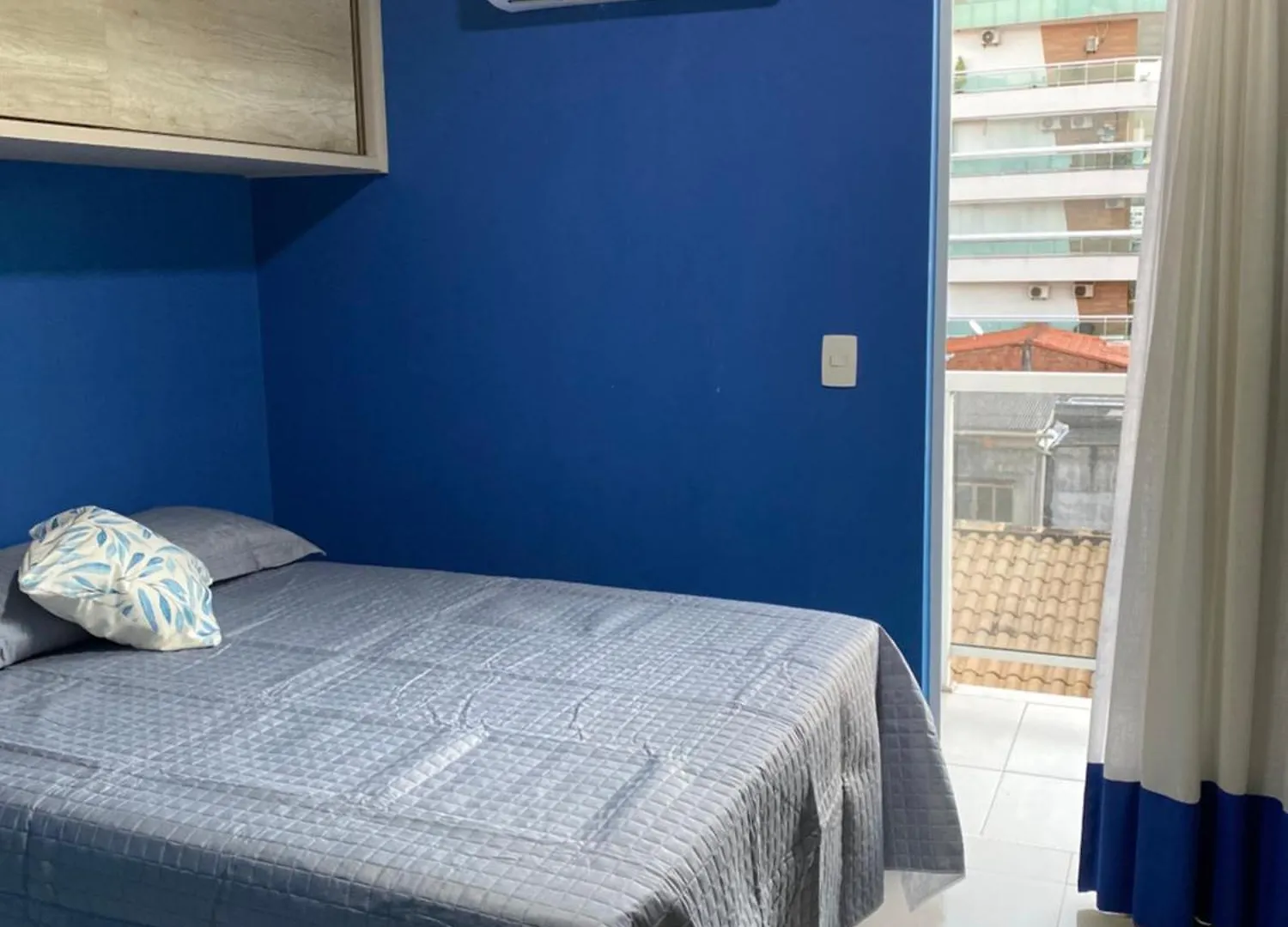 Hotel Em Cabo Frio Cond Royale - Av N S Assuncao 239, Bairro Passagem - Un 229